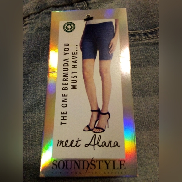 Sound Style - Pull On Slimming Bermuda Shorts W/ Comfort Stretch, Small 4-6, 1- - Picture 7 of 12